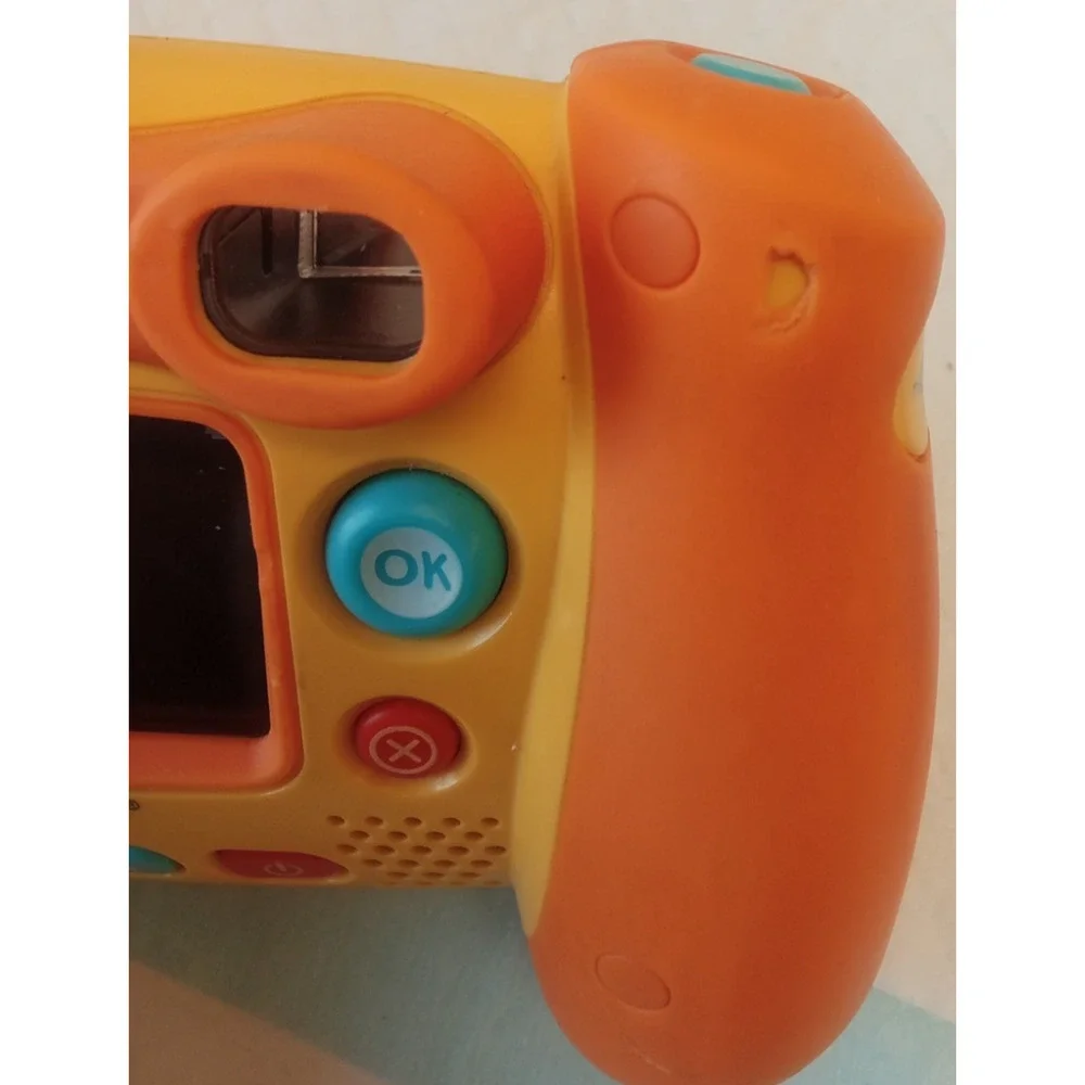 Toddlers taking pics. Fun, Learning. Toy Soft Camera USB Vtech Kidizoom Camera